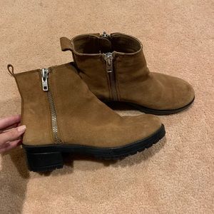 urban outfitters ankle booties